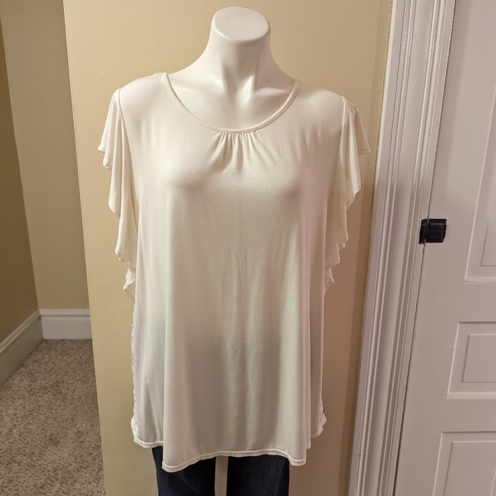 Matilda Jane cream mixed media lace back top in size Large